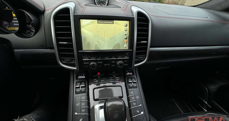Porsche Cayenne cena 199998 przebieg: 125000, rok produkcji 2016 z Szczecin małe 781